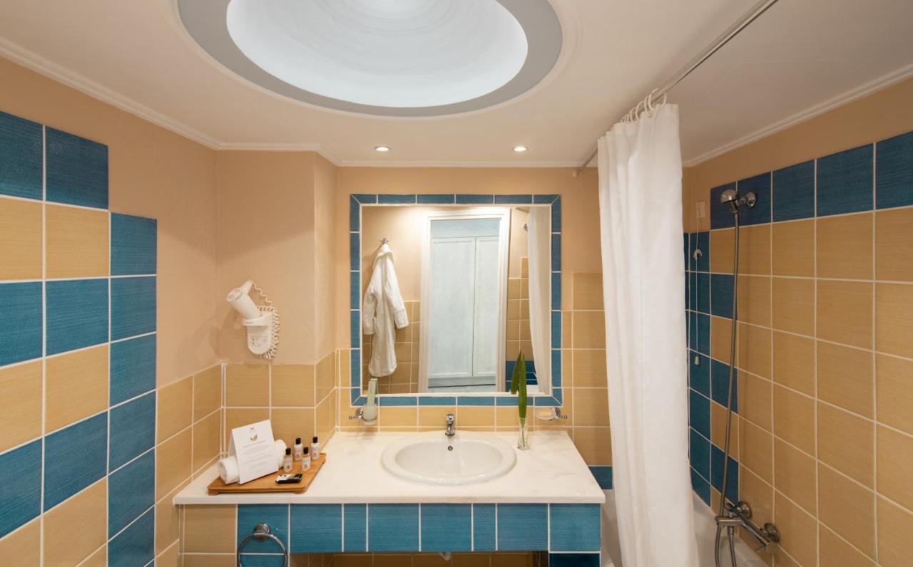 มิตซิส ซัมเมอร์ พาเลซ บีช โฮเต็ล Hotel Kardamena  ภายนอก รูปภาพ